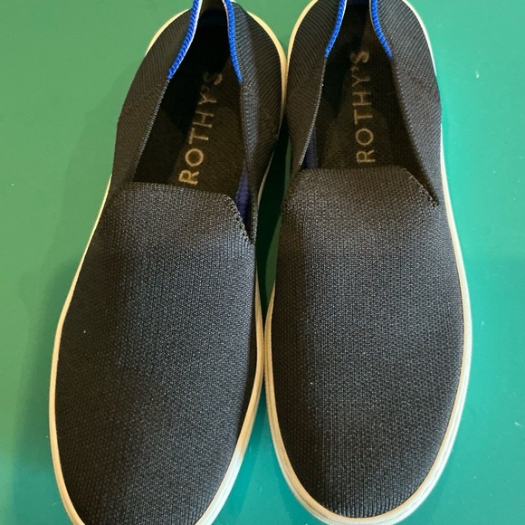 Rothy's Women’s Original Black and Blue Slip-On Loafers/Sneakers. Like New size - Picture 1 of 4